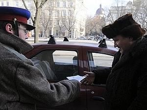 Співробітники НКВС вручили львів’янам тисячі "повісток" в ГПУ Співробітники НКВС вручили львів’янам тисячі "повісток" в ГПУ