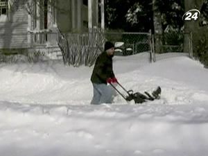 Американці оговтуються від снігопадів Американці оговтуються від снігопадів