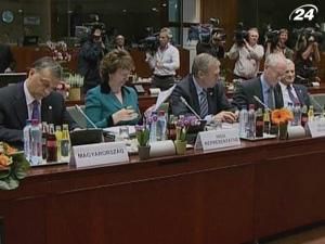 Лідери країн Євросоюзу збираються у Брюсселі на саміт Лідери країн Євросоюзу збираються у Брюсселі на саміт