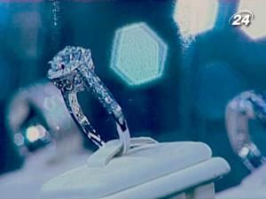 Виробник товарів класу “люкс” LVMH торік заробив 3 млрд. євро Виробник товарів класу “люкс” LVMH торік заробив 3 млрд. євро