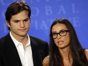 Демі Мур та Ештон Катчер продаватимуть наручники Демі Мур та Ештон Катчер продаватимуть наручники