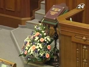 Тема тижня: депутати відпрацювали перший тиждень VIII сесії Тема тижня: депутати відпрацювали перший тиждень VIII сесії