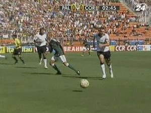 Єдиний гол приніс перемогу "Корінтіанс" над "Палмейрас" Єдиний гол приніс перемогу "Корінтіанс" над "Палмейрас"