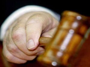 Сину прокурора з Дніпропетровська загрожує від 5 до 10 років ув’язнення Сину прокурора з Дніпропетровська загрожує від 5 до 10 років ув’язнення