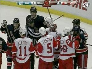 "Нью-Йорк Рейнджерс" зазнали п'ятої поразки поспіль "Нью-Йорк Рейнджерс" зазнали п'ятої поразки поспіль