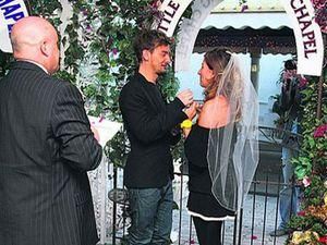 Алан Бадоєв одружився у Лас-Вегасі Алан Бадоєв одружився у Лас-Вегасі