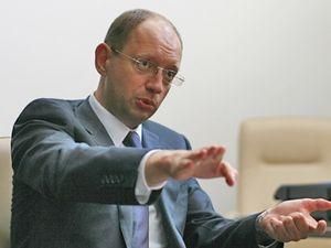 Яценюк вимагає садити депутатів у тюрму за голосування чужою карткою