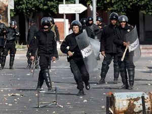 Понад 230 осіб загинуло у Тунісі Понад 230 осіб загинуло у Тунісі