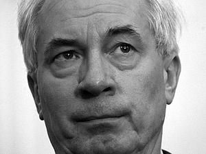 Азаров: Ми з МВФ домовляємось про поетапне підвищення тарифів Азаров: Ми з МВФ домовляємось про поетапне підвищення тарифів