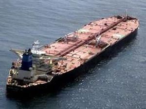 Пірати захопили супертанкер з вантажем нафти біля берегів Оману