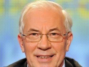 Азаров обіцяє студентам тринадцяту стипендію Азаров обіцяє студентам тринадцяту стипендію