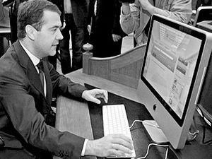 Головний блогер Рунету-2010 - Медведєв Головний блогер Рунету-2010 - Медведєв