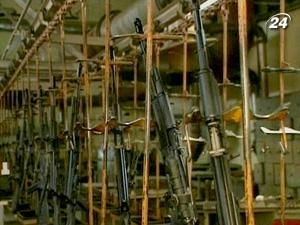 Росія експортує зброю на 10 млрд. дол. щороку Росія експортує зброю на 10 млрд. дол. щороку