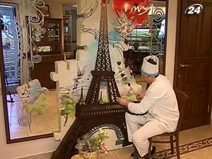 У Криму сконструювали Ейфелеву вежу з шоколаду У Криму сконструювали Ейфелеву вежу з шоколаду