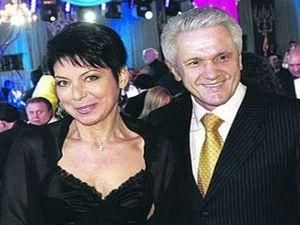 Литвин чекає привітання від дружини Литвин чекає привітання від дружини