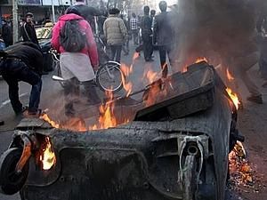 Іран: поліція розігнала демонстрантів Іран: поліція розігнала демонстрантів