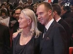 Рейф Файнз представив на Берлінале свій перший фільм Рейф Файнз представив на Берлінале свій перший фільм