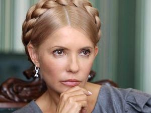 Тимошенко вимагає від Януковича звільнити політв'язнів Тимошенко вимагає від Януковича звільнити політв'язнів