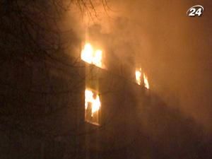 У Луганську горить поліклініка №7 У Луганську горить поліклініка №7