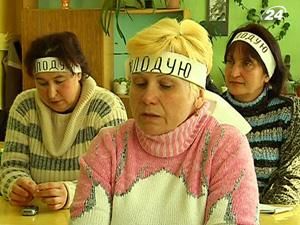 Луганськ: батьки україномовної школи оголосили голодування Луганськ: батьки україномовної школи оголосили голодування