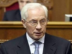 Азаров та інші урядовці прибули у парламент Азаров та інші урядовці прибули у парламент