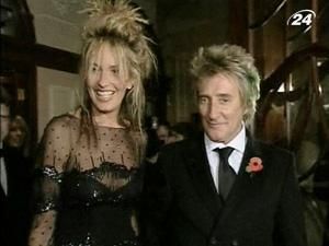 Колишній вокаліст гурту The Faces Род Стюарт став батьком 8-й раз Колишній вокаліст гурту The Faces Род Стюарт став батьком 8-й раз