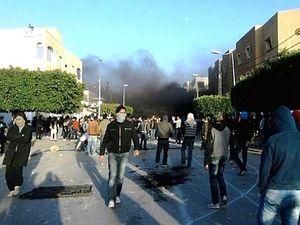 У Тунісі ісламісти почали палити борделі У Тунісі ісламісти почали палити борделі