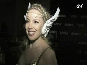 Кайлі Міноуг розпочала турне під назвою "The Aphrodite - Live 2011"