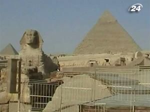 До Єгипту після протестів повертаються туристи До Єгипту після протестів повертаються туристи