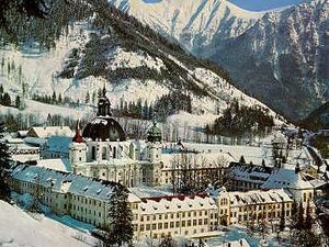 Абатство у Німеччині збиратиме кошти для жертв священиків-педофілів Абатство у Німеччині збиратиме кошти для жертв священиків-педофілів