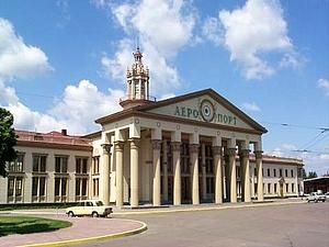 Азаров: Зайві 150 метрів Львову не потрібні, крапка Азаров: Зайві 150 метрів Львову не потрібні, крапка