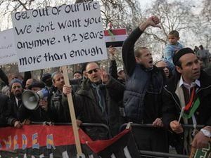 Авіаносці завдали удару по протестуючих у Бенгазі Авіаносці завдали удару по протестуючих у Бенгазі