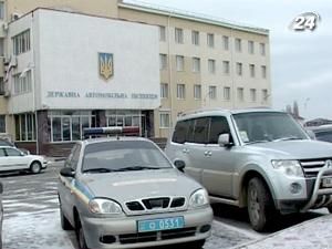 Затримали 2 зловмисників, які напали на інспекторів ДАІ Затримали 2 зловмисників, які напали на інспекторів ДАІ