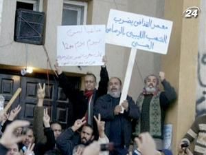 Противники режиму Каддафі захопили міжнародний аеропорт Противники режиму Каддафі захопили міжнародний аеропорт