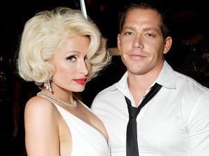 Періс Хілтон шукає обручку розміром 24 карати Періс Хілтон шукає обручку розміром 24 карати