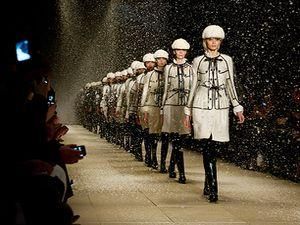 Тиждень моди в Лондоні: показ Burberry Тиждень моди в Лондоні: показ Burberry