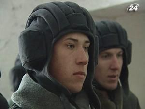 Солдати відсвяткують 23 лютого тренуваннями