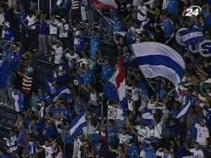 "Крус Асуль" продовжує прямувати до третього поспіль фіналу "Крус Асуль" продовжує прямувати до третього поспіль фіналу