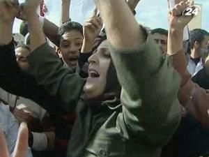 Терористи з Аль-Каїди захопили владу у одному з міст на сході Лівії Терористи з Аль-Каїди захопили владу у одному з міст на сході Лівії