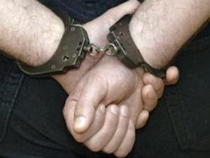 У Криму затримали педофіла, який знімав відео на мобільний У Криму затримали педофіла, який знімав відео на мобільний