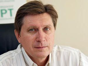 Політолог: Зміни до Конституції буде ухвалювати Рада нового скликання Політолог: Зміни до Конституції буде ухвалювати Рада нового скликання