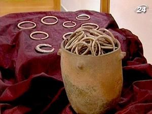 В Угорщині археологи знайшли унікальні римські монети В Угорщині археологи знайшли унікальні римські монети