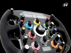 Ferrari шукає переваги в особливостях керма боліда Ferrari шукає переваги в особливостях керма боліда