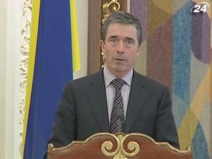 НАТО не вводитиме війська у Лівію НАТО не вводитиме війська у Лівію