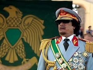 Каддафі наказав військовим взяти під охорону мечеті в Тріполі Каддафі наказав військовим взяти під охорону мечеті в Тріполі