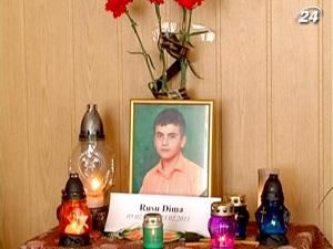 На Буковині 15-річний юнак ненароком застрелив з рушниці товариша На Буковині 15-річний юнак ненароком застрелив з рушниці товариша