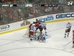 "Рейнджерс" на виїзді познущались над "Вашингтоном" "Рейнджерс" на виїзді познущались над "Вашингтоном"