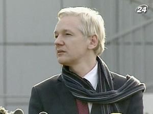 Тема тижня: Лондонський суд дозволив екстрадицію Ассанжа до Швеції Тема тижня: Лондонський суд дозволив екстрадицію Ассанжа до Швеції