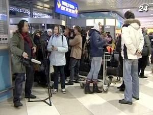 Тема тижня: Українців почали забирати з Лівії Тема тижня: Українців почали забирати з Лівії