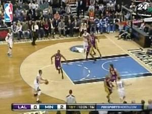 "Лейкерс" на виїзді переграли "Міннесоту" "Лейкерс" на виїзді переграли "Міннесоту"